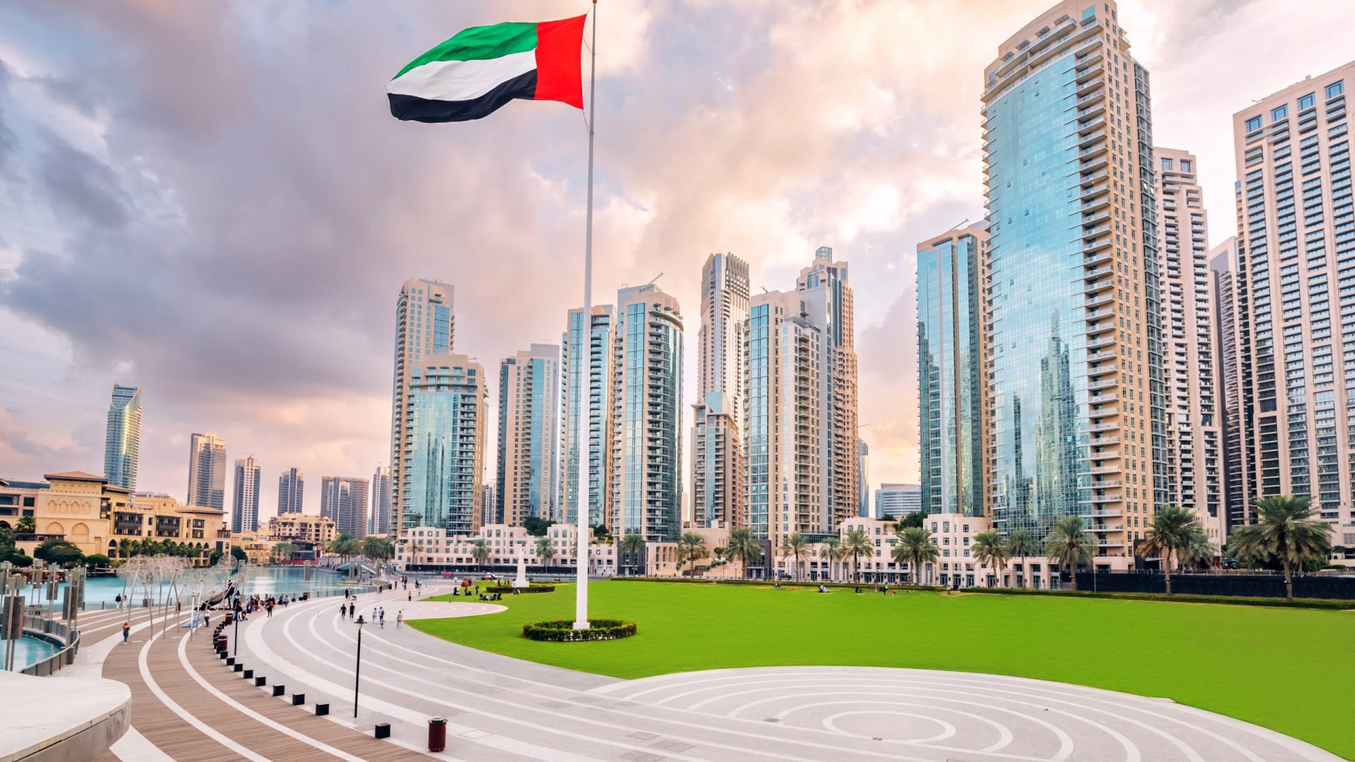 Scenic,View,Of,Dubai,Skyline,,With,The,Skyscraper,Buildings,And